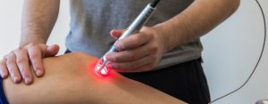 لیزر در درمان درد | لیزر پرتوان