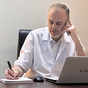 دکتر مسعود هاشمی